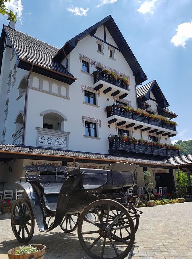 Conacu´ Boierului Hotel Ponoarele  Exterior foto